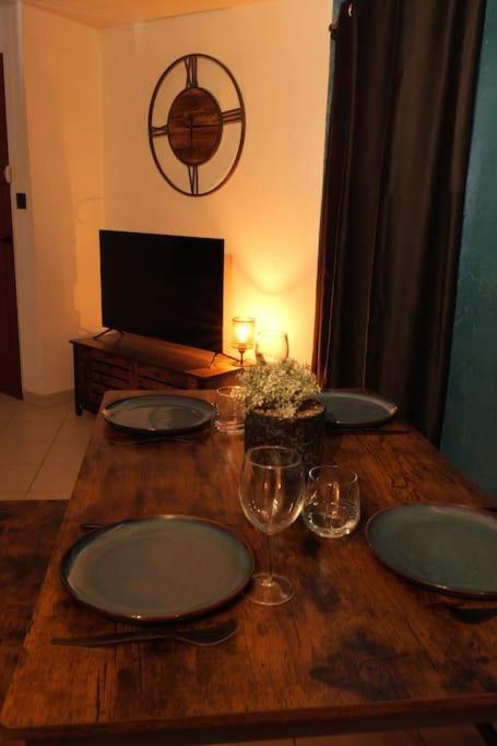 Appartement Centre Ville -- Pierrelatte Zewnętrze zdjęcie